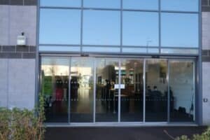 Telescopic auto sliding door
