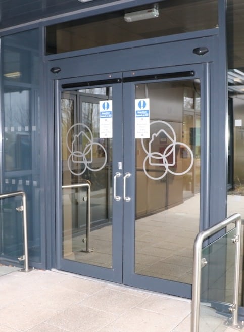 Automatic Aluminium door front
